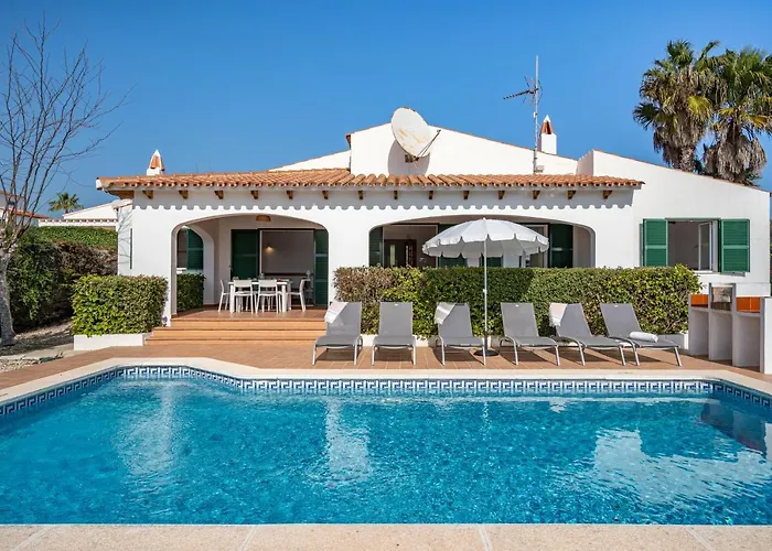 Bini Delfi Apartmán Sant Lluís